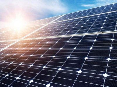 太陽能光伏板一天的發(fā)電量有多少？
